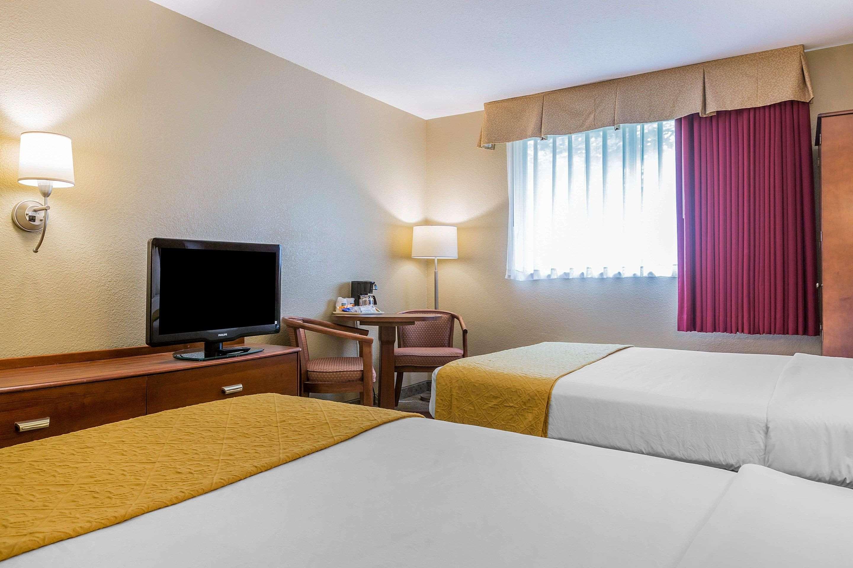 Quality Inn Hyde Park - Poughkeepsie North Extérieur photo