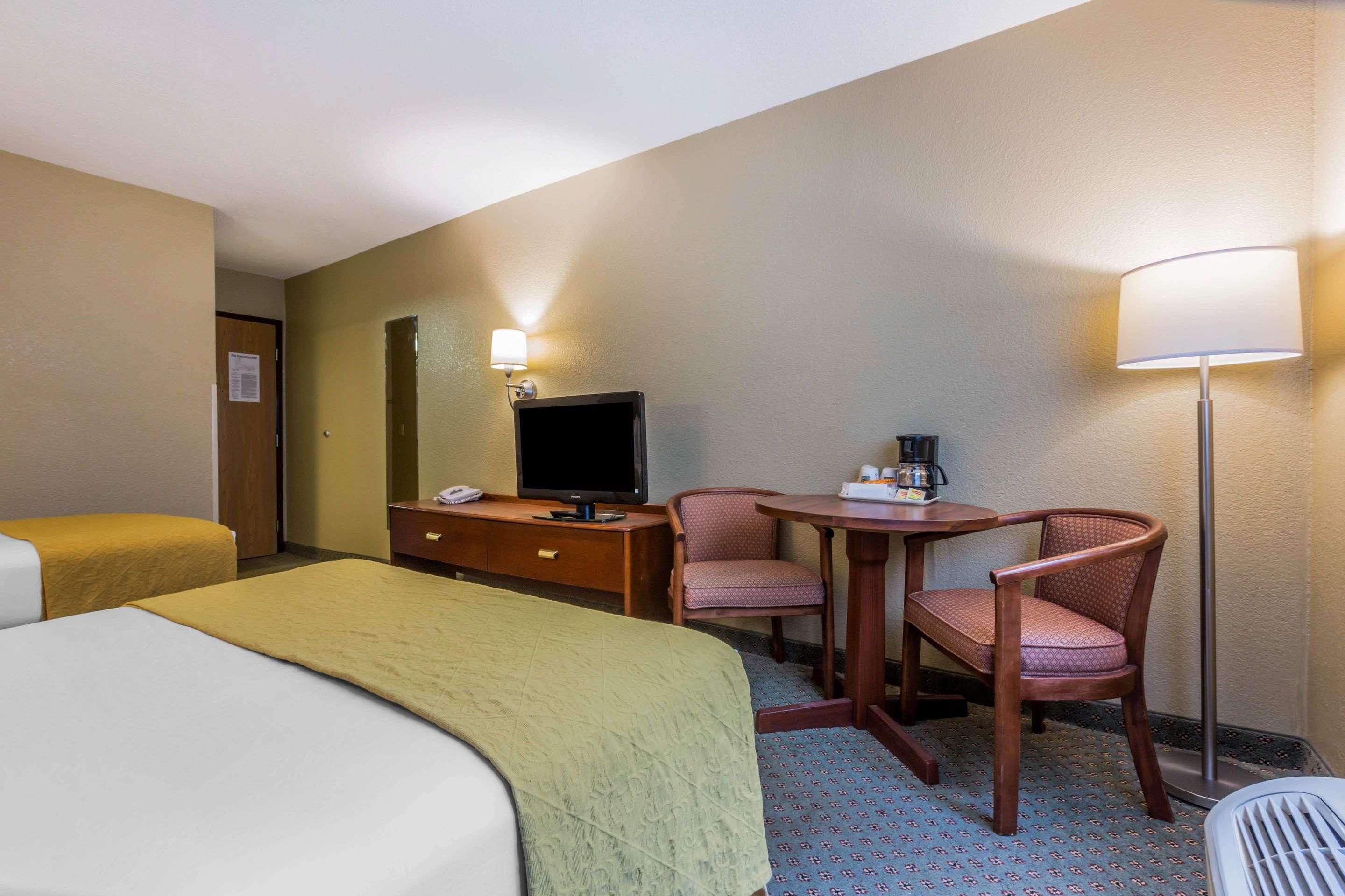 Quality Inn Hyde Park - Poughkeepsie North Extérieur photo
